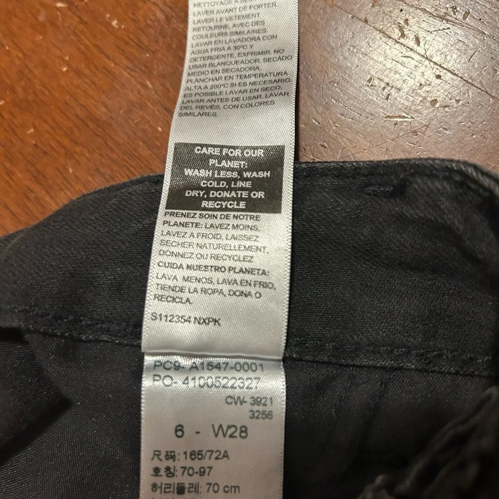 Denizen from Levi's Charcoal Black Loose Taper Womens Jeans Size 6 W28 High rise